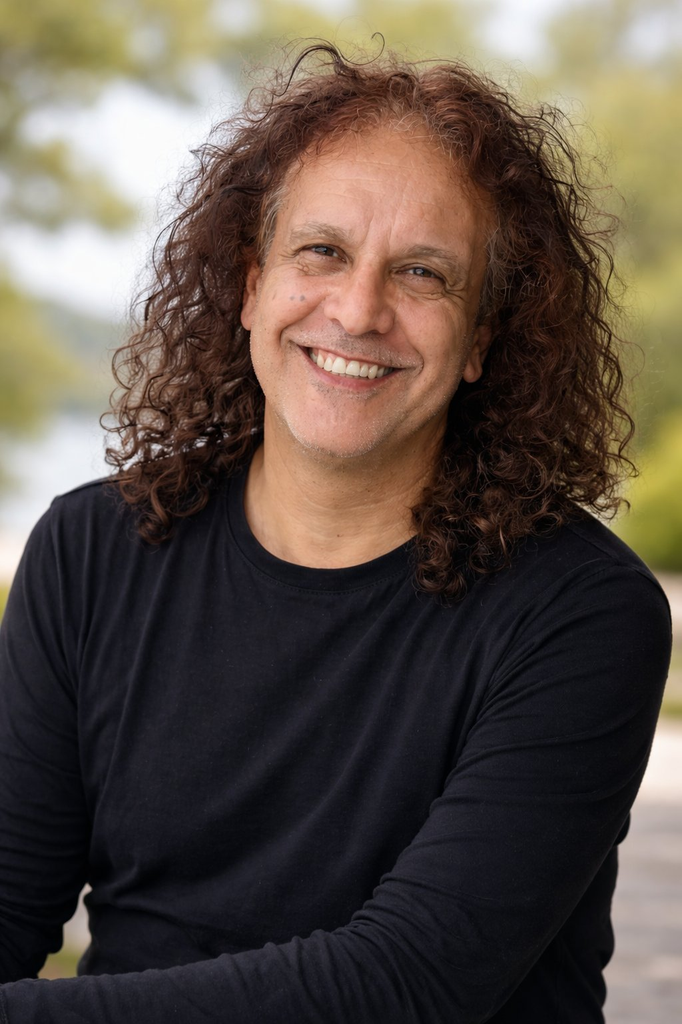 Alejandro Flores Bustamante